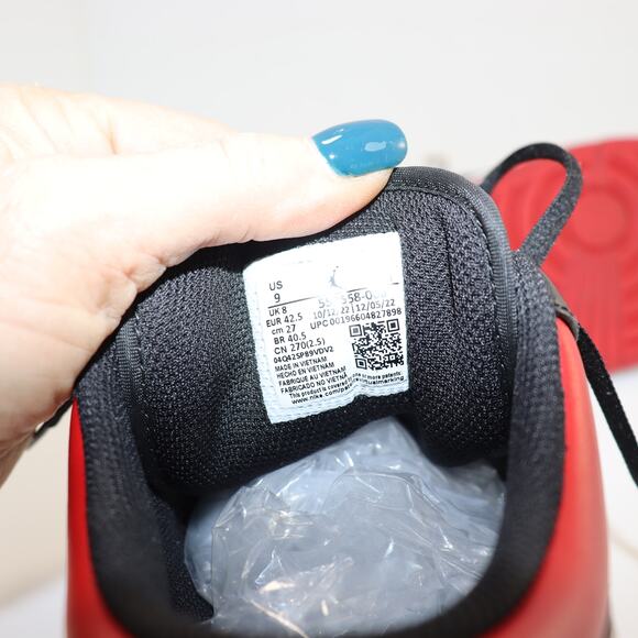 Nike Air Jordan 1 Low "Alternate Bred Toe" Men’s Size 9 (553558-065) - Picture 6 of 6